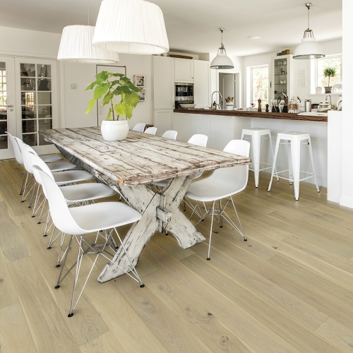 Alta Vista Huntington Oak Roomscene