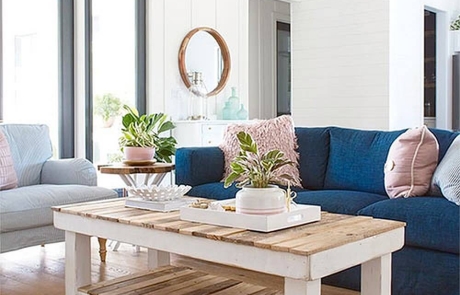 farmhouse_design_inspiration_home_decor_coffee_table oak hardwood